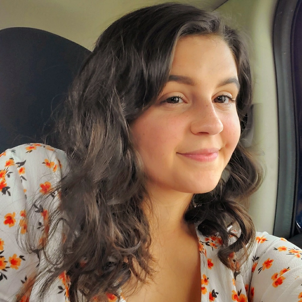 Meet your Posher, Leila